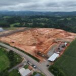 O governador Carlos Massa Ratinho Junior participou do lançamento das obras da nova fábrica em pequena cidade do Paraná de 14 mil habitantes