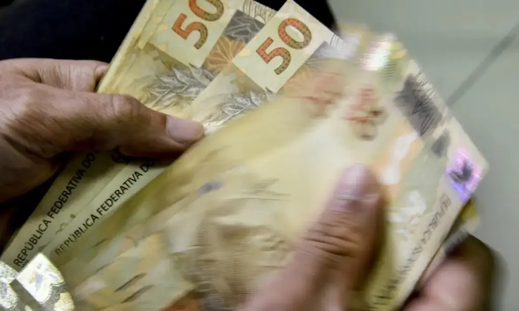 1,8 milhão de trabalhadores podem sacar os PIS/Pasep; veja quem tem direito Foto 3 image