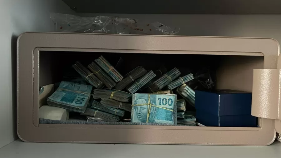 material-foi-apreendido-em-uma-das-fases-da-operacao-mafiusi-da-policia-federal-1741868755249_v2_900x506.jpg