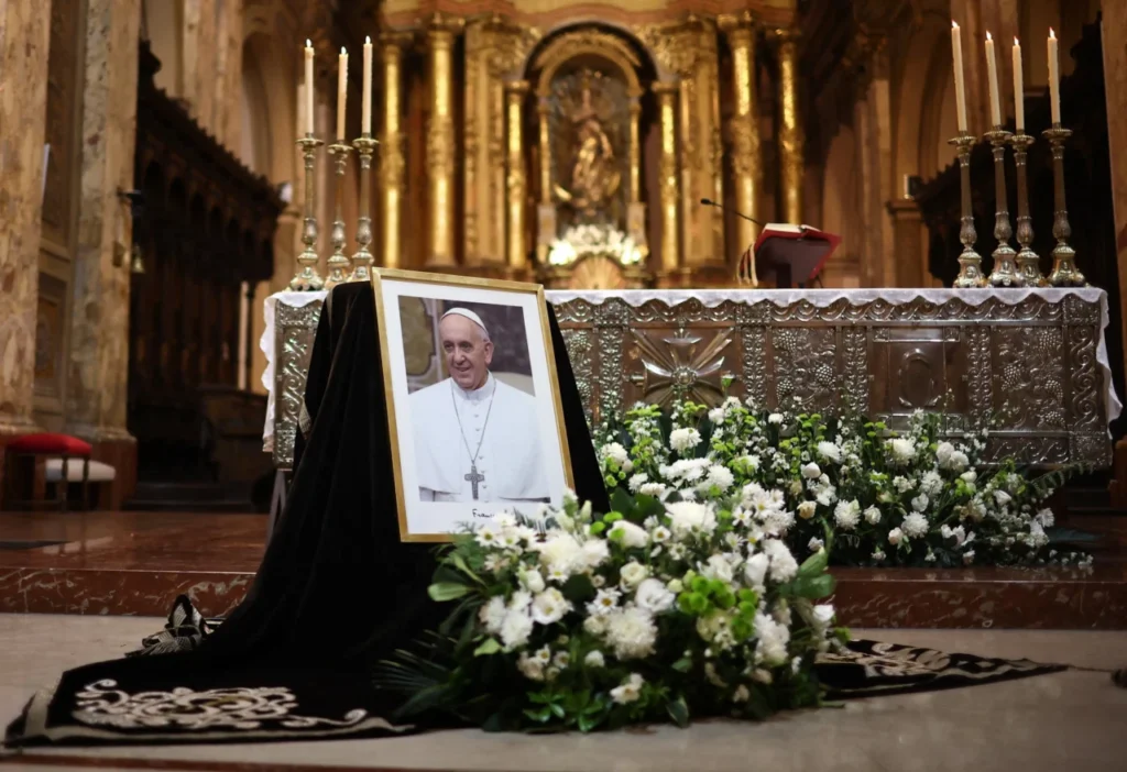 2025-04-21T115927Z_1546112990_RC2B2EAJH435_RTRMADP_3_POPE-FRANCIS-ARGENTINA