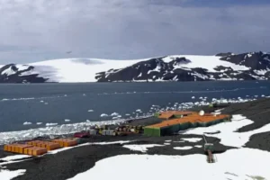 estacao_antartica_comandante_ferraz_-750×375