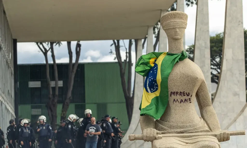 estatua_do_stf (1)