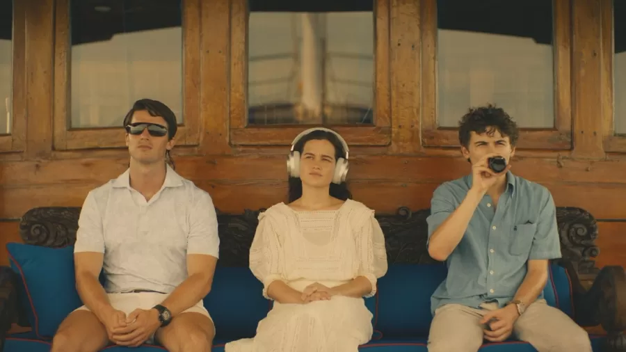 patrick-schwarzenegger-sarah-catherine-hook-e-sam-nivola-interpretam-irmaos-em-the-white-lotus-1739221539549_v2_900x506.jpg