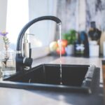 toque-perdendo-agua_1162-111