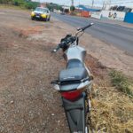 adolescente-empina-moto-foge-da-pm-e-sofre-queda-durante-perseguicao-em-maringa-video-mostra-a-perseguicao-1 (1)