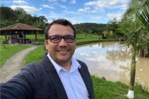 mauro-fernandes-junior-empresario-paranagua-960×769.jpeg