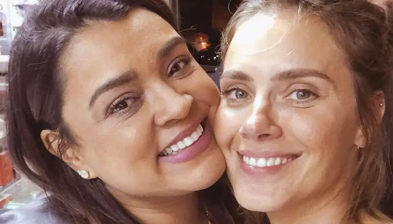 645867860-preta