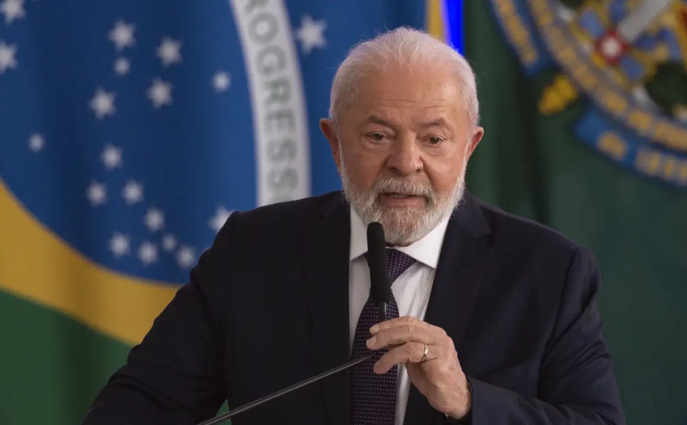 Lula-sanciona-lei-e-eleva-cotas-para-negros-em-con0024320500202506031837