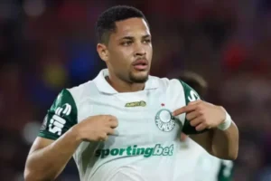 505779318-vitor-roque-atacante-do-palmeiras