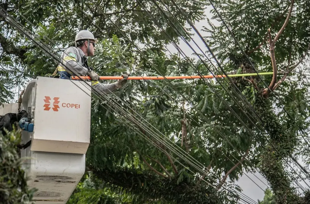 Diversos endereços de Maringá terão desligamento de energia nesta semana; veja a lista Foto 1 Sem título
