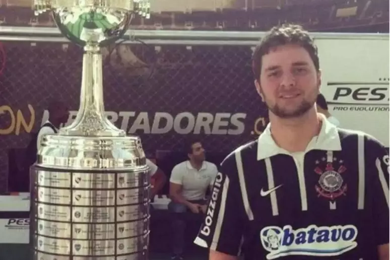 adriano-campos-1h85cndx12n1z