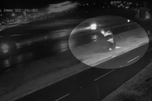 camera-flagra-capotamento-em-alta-velocidade-na-br-376