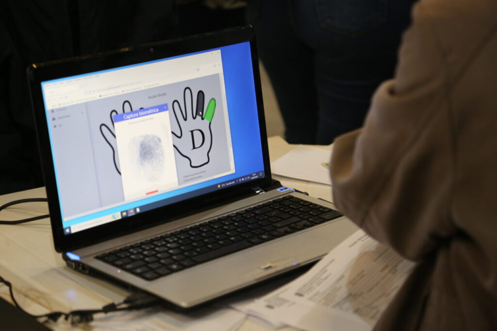 921f56c2-ecf4-475e-af6b-3a2b2e551342