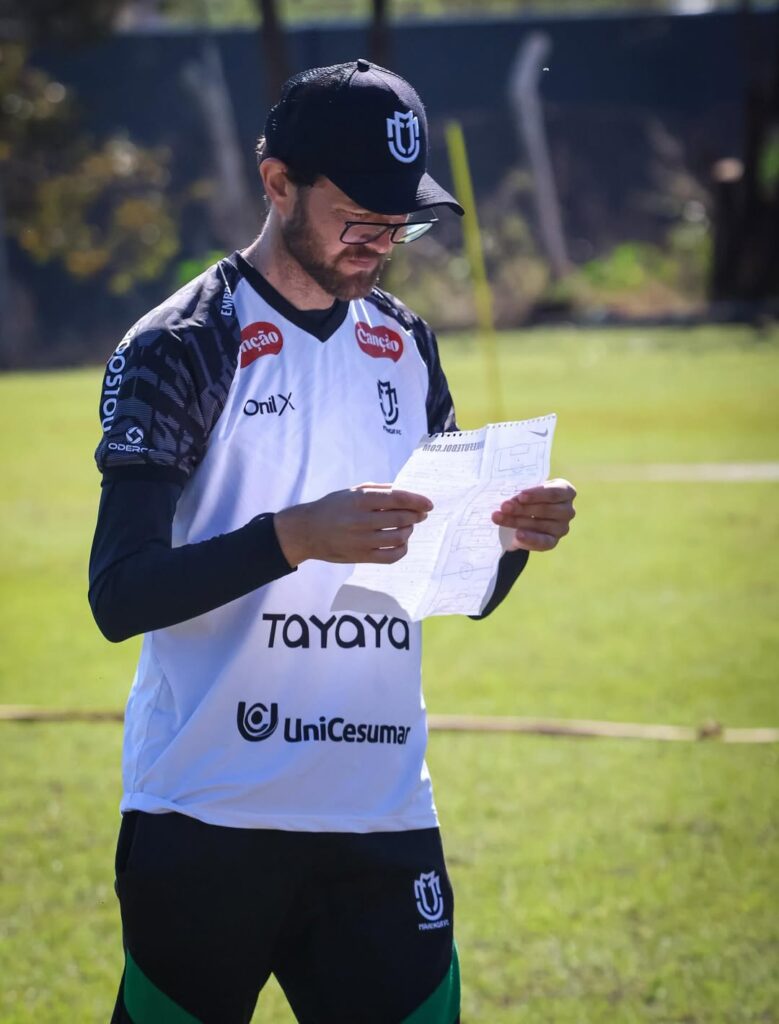 maringafc_1754834385_3696141178358194431_2216905875