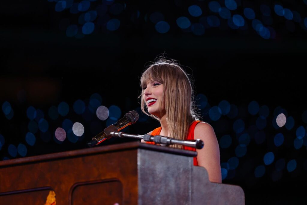 taylornation_1754917922_3696841940079638645_916513252