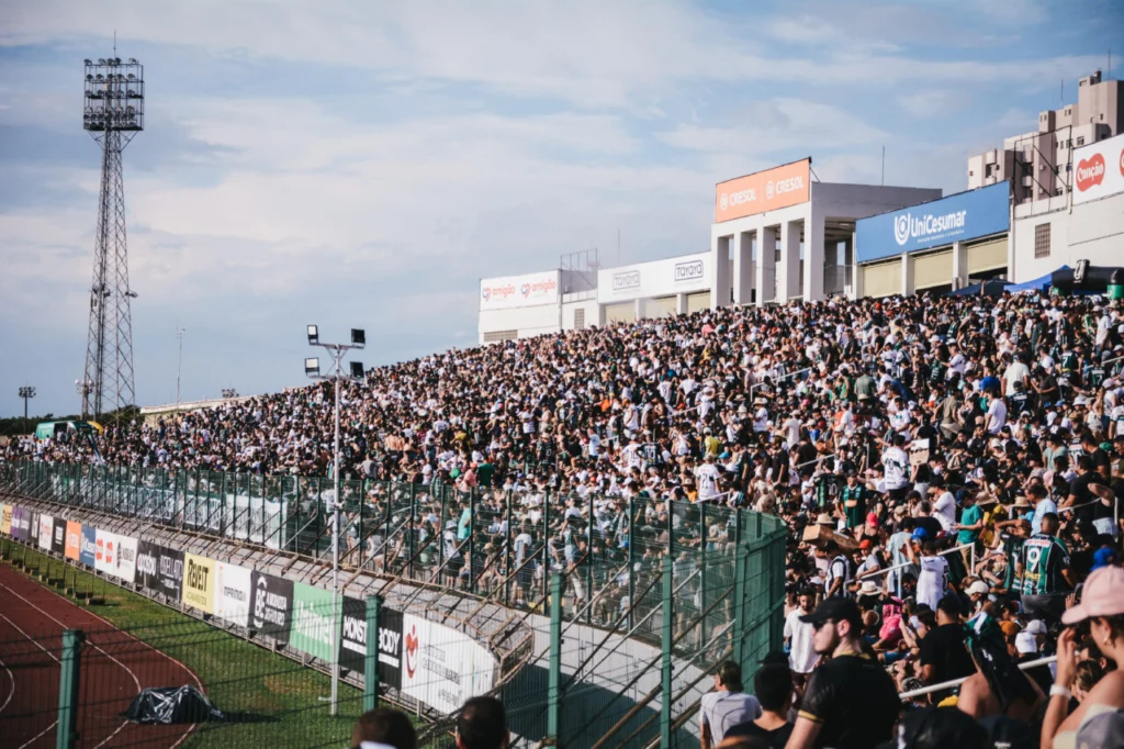 WD willie davids torcida maringafc
