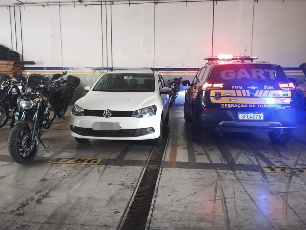 Veículo com mais de meio milhão em dívidas é apreendido em Maringá Foto 1 WhatsApp Image 2025-09-17 at 20.13.19