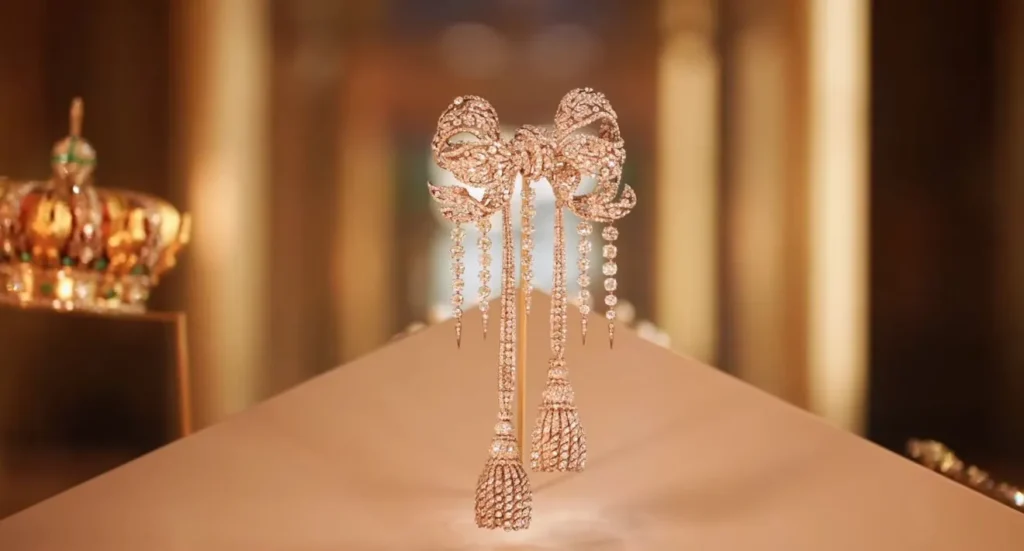 broche-corpete-rainha-eugenia-museu-louvre