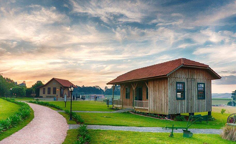 A Prefeitura de Carambeí, cidade de 24,2 mil habitantes, nos Campos Gerais do Paraná, abriu inscrições para um novo concurso público