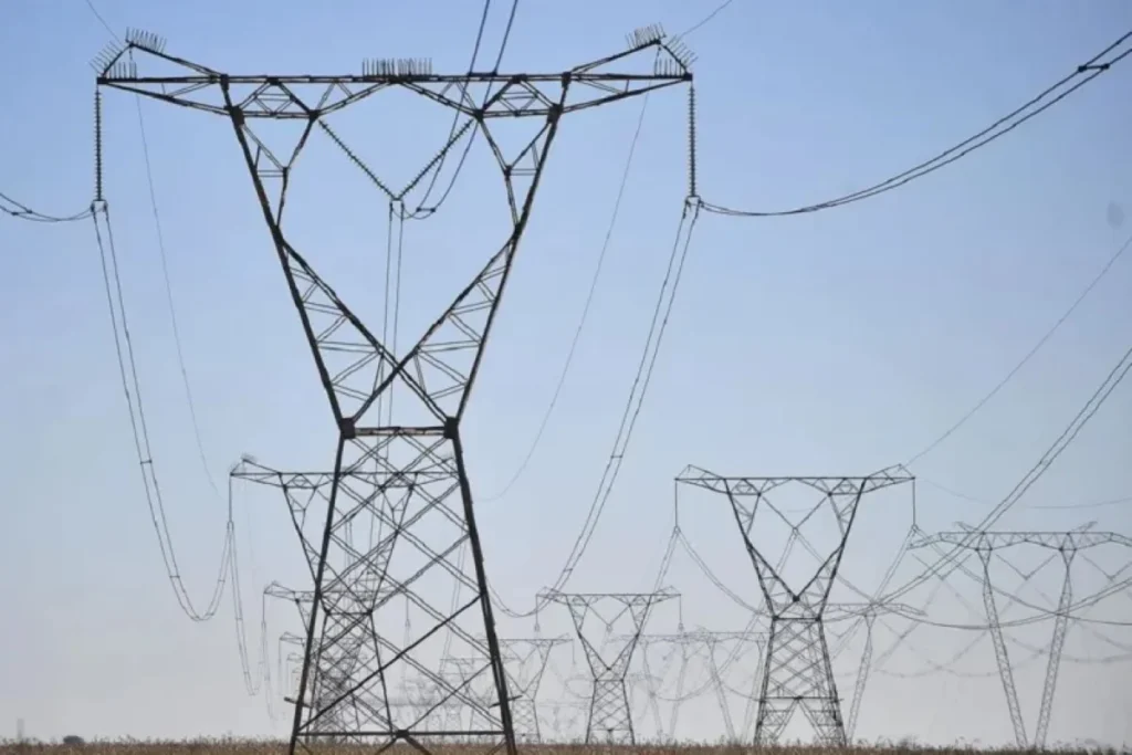 torres-de-transmissao-de-energia-eletrica