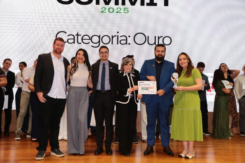 7adc209d-a9cf-41c1-a55c-46b96e220059