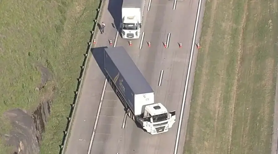 Design-sem-nome-2025-11-12T094253.072