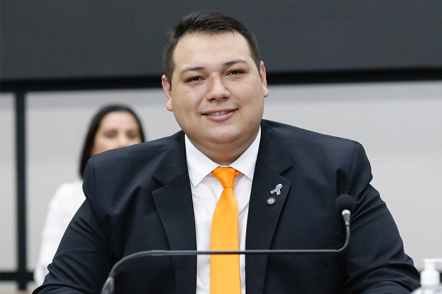 WhatsApp Image 2025-11-19 at 08.34.01