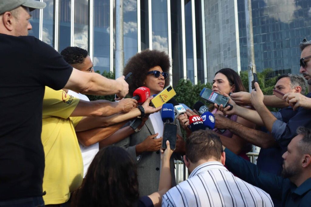 renato-freitas-briga-na-rua-entrevista-coletiva-foto-luiz-pedrucco