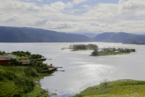 Lago da Usina de Chavantes, em Ribeirão Claro. Foto: Arnaldo Alves /AEN