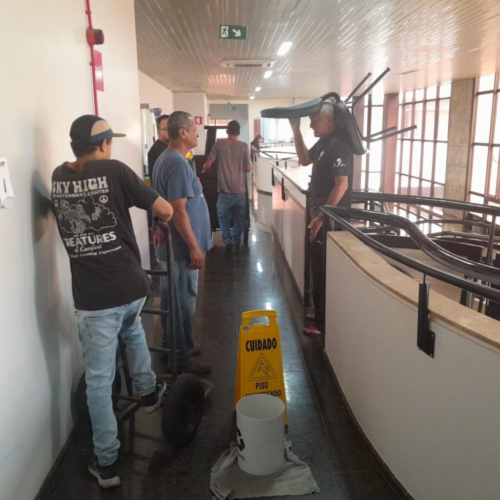 Mudança de Gabinete 3