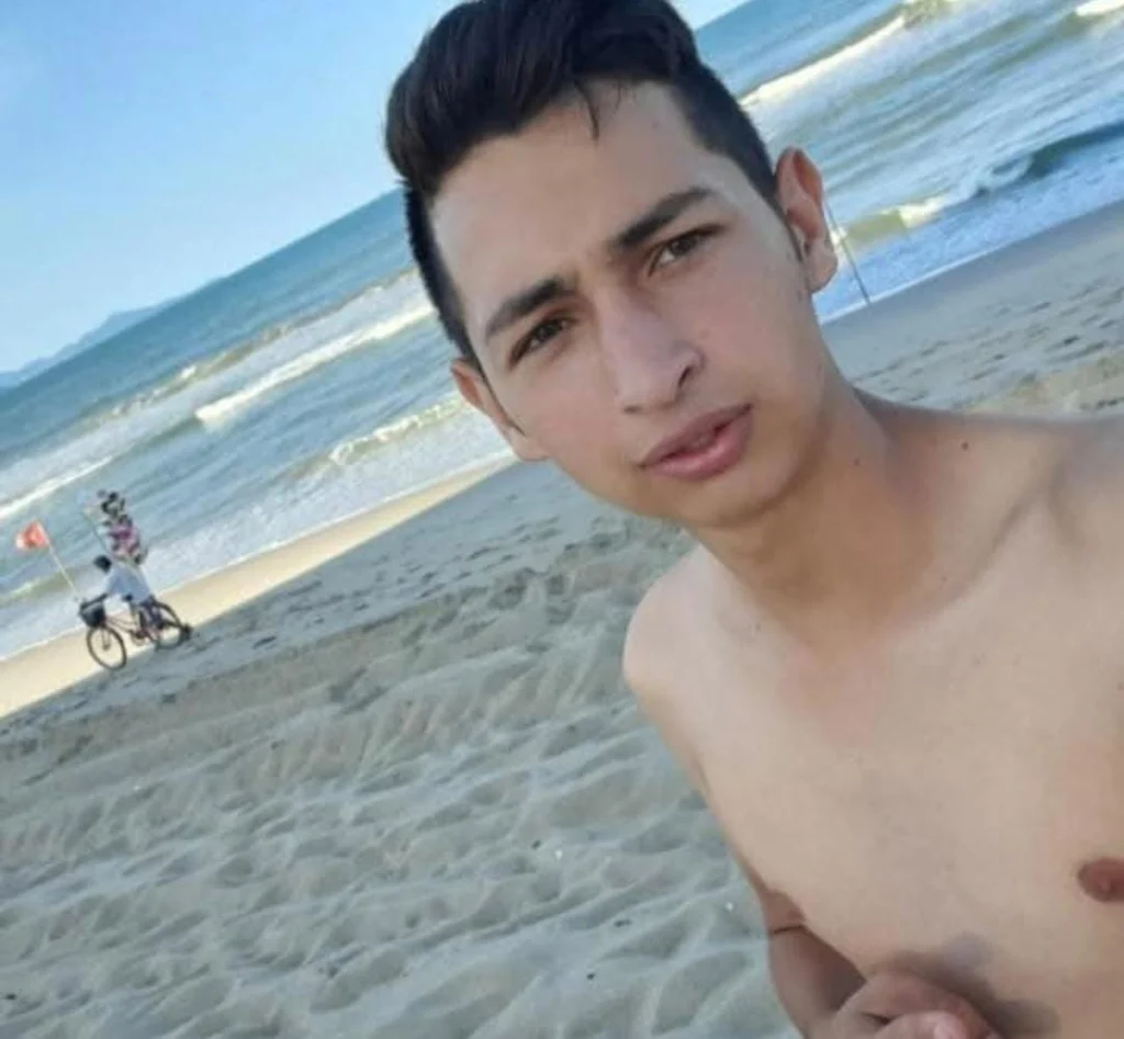 WhatsApp Image 2025-12-27 at 08.28.03