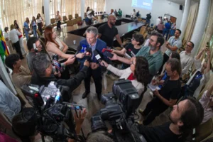 coletiva de silvio barros 2