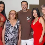 gracyanne-barbosa-compartilha-registro-do-natal-em-familia_1_137956