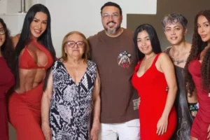 gracyanne-barbosa-compartilha-registro-do-natal-em-familia_1_137956