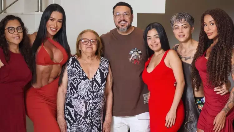 gracyanne-barbosa-compartilha-registro-do-natal-em-familia_1_137956