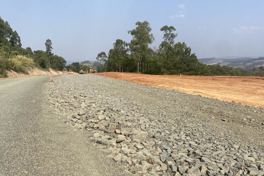 pr-160_entre_imbau_e_reserva_obra_inacabada_01