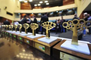 35iFnGDAeQvz6IAyoWatMurqnIyd5pJK3msKIybv