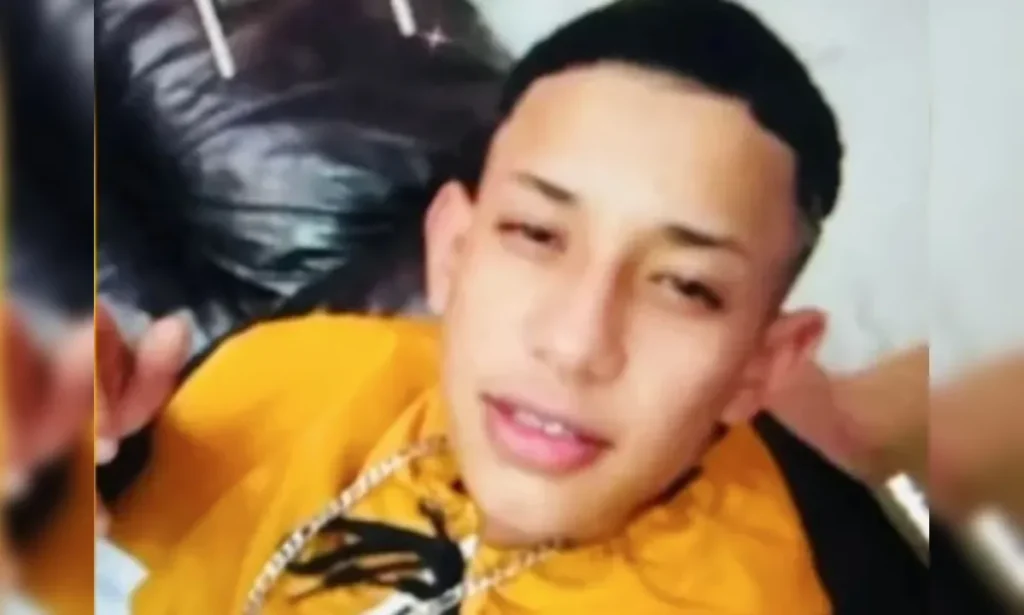 Saintclair-Junior-de-19-anos-01058449-0-202601210753-ProportionalFillBackground