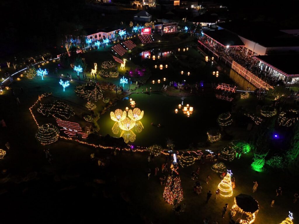 Parque do Japão tem tema de Natal na Maringá Encantada. Foto: Rafael Macri / PMM