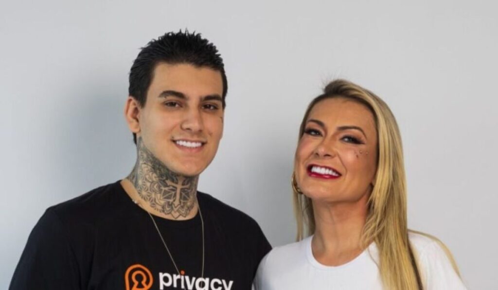 Andressa Urach tem vídeo íntimo gravado ao lado do próprio filho, Arthur Urach