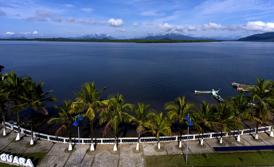 renato-soares_praca-do-porto-de-guaraquecaba_pr_40852062012_o_0