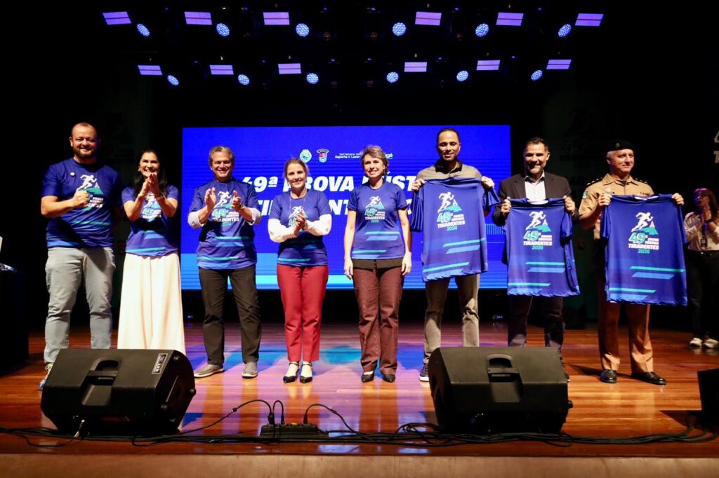 lançamento Tiradentes