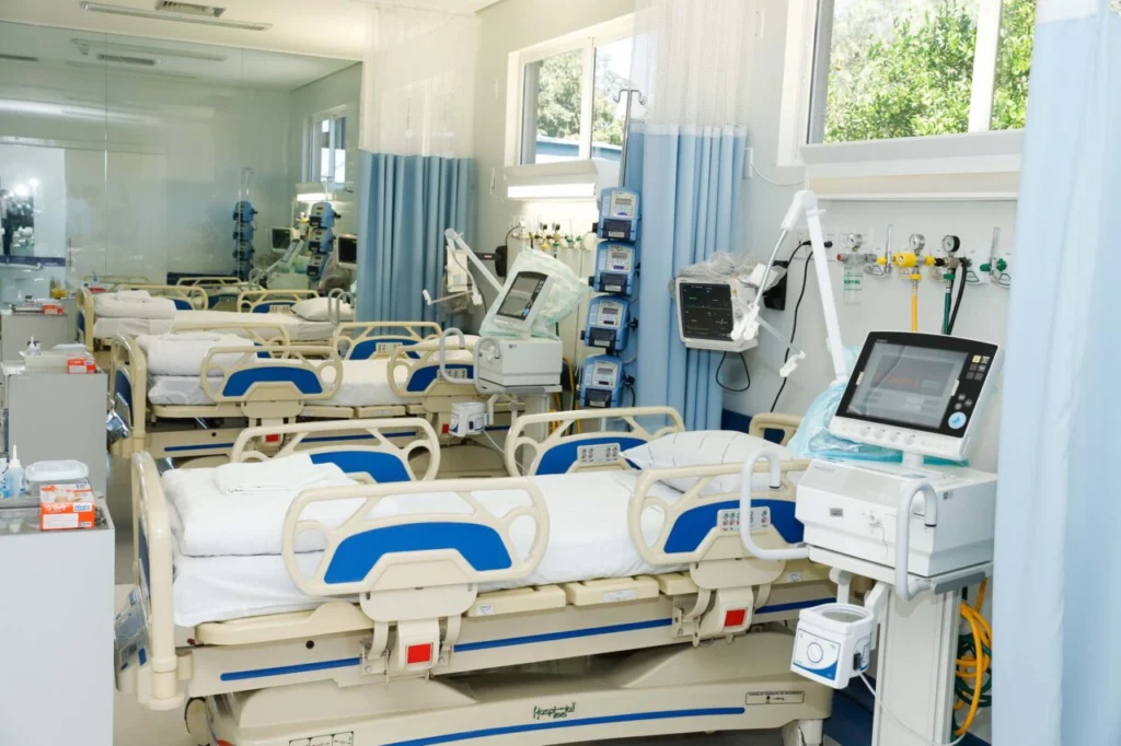 Leitos de UTI