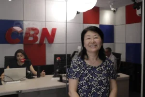 Novo estúdio da CBN ganha nome de Elci Nakamura