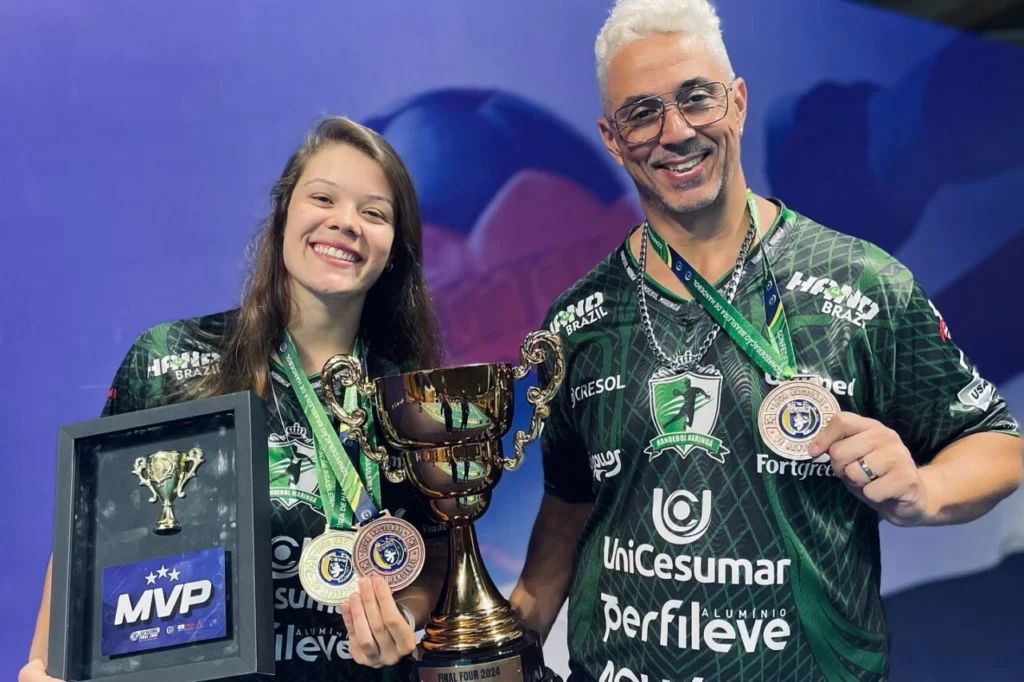 anna_julia2103_1734042344_3521724893213564401_21305404591