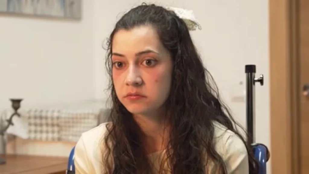 c9fc3474-bfdc-4d59-bbdc-2c9e0e254a97