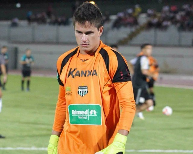 eabba9204e54f7cd8c28f9e66feb252c-1