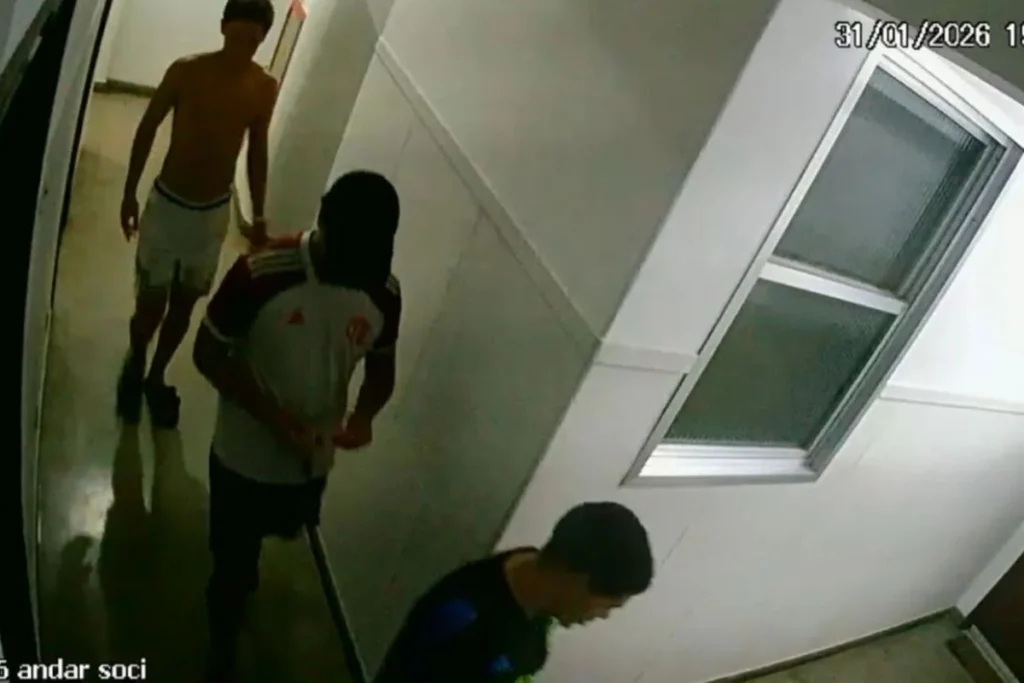 foto-estupro-coletivo