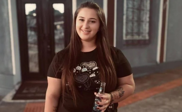 jovem-morta-casa-incendiada-sc-768×474