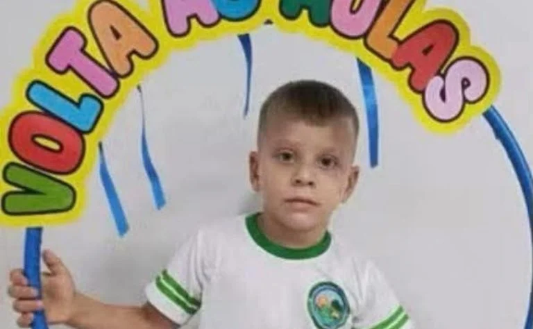 meninon-morre-atropelado-motocicleta-768×474